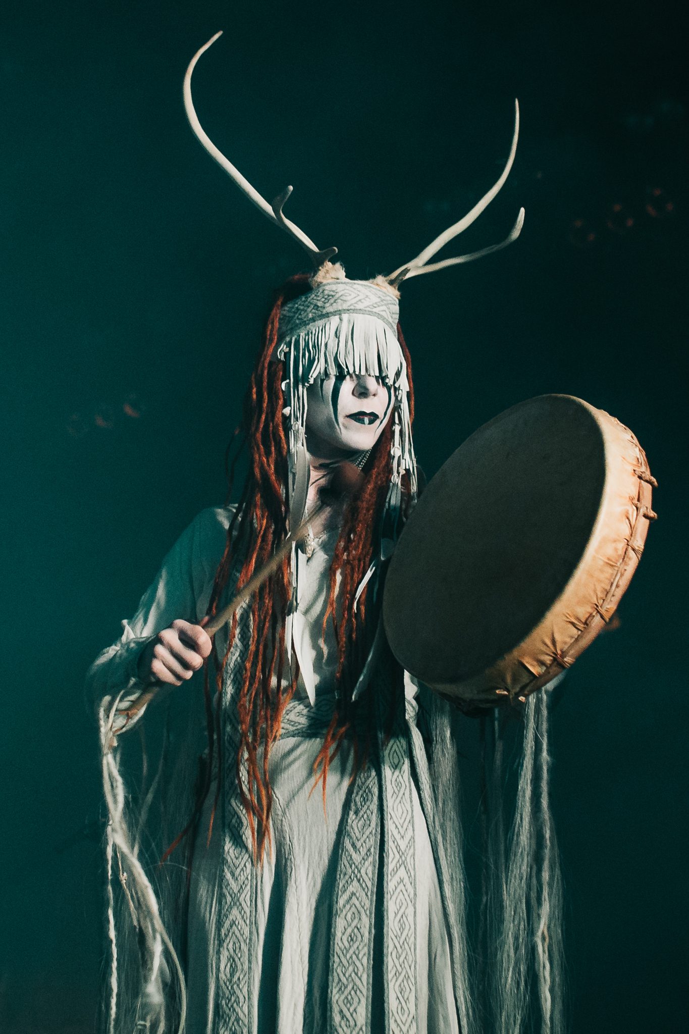 Heilung. Группа Heilung. Мария Франц Heilung. Heilung солистка. Anoana Heillung.